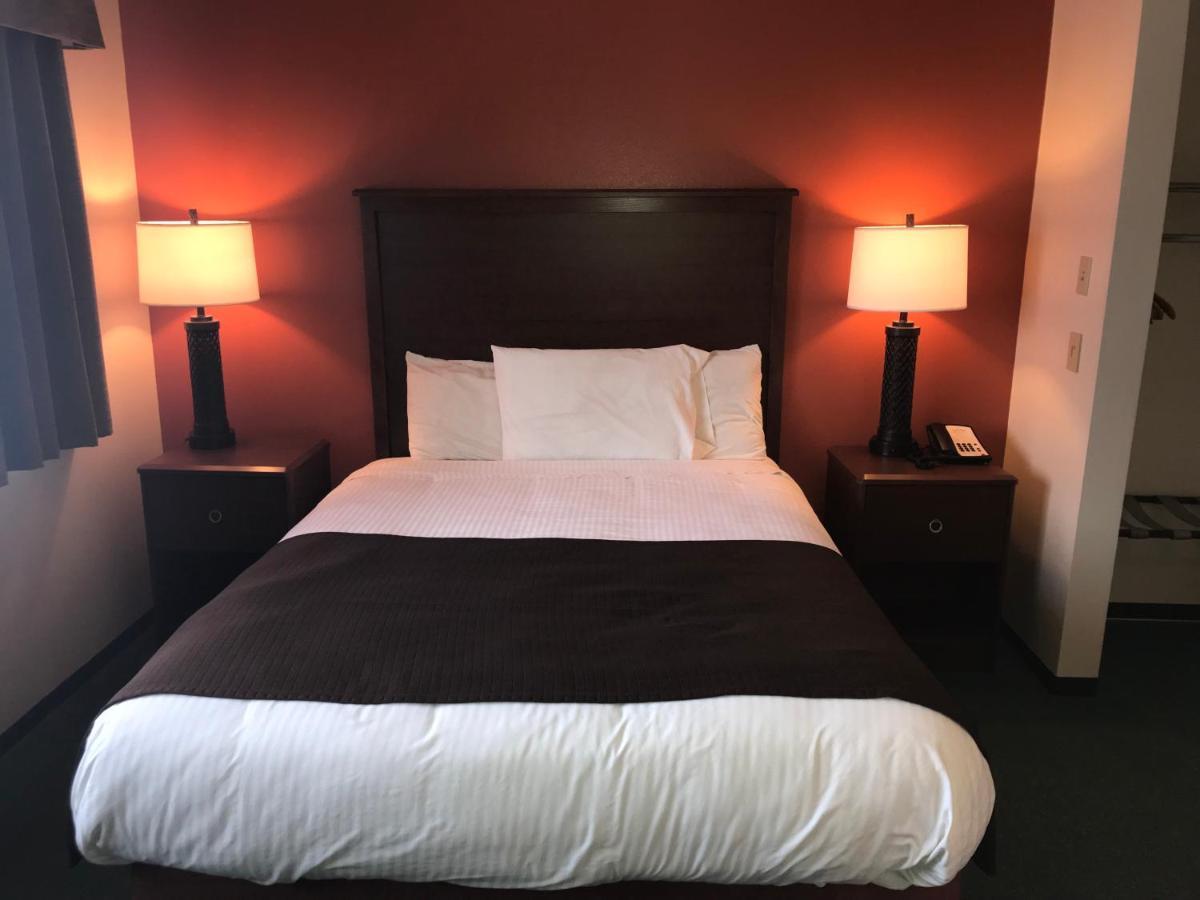 Americinn By Wyndham Blackduck Bagian luar foto